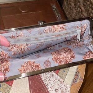 HOBO LAUREN WALLET CLUTCH